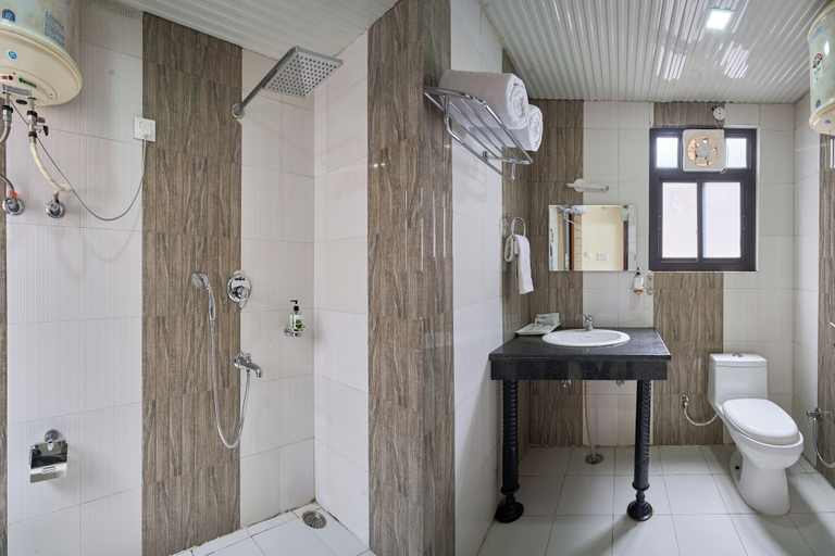 Bathroom 4, Treebo Roshan House With Valley View, Kangra