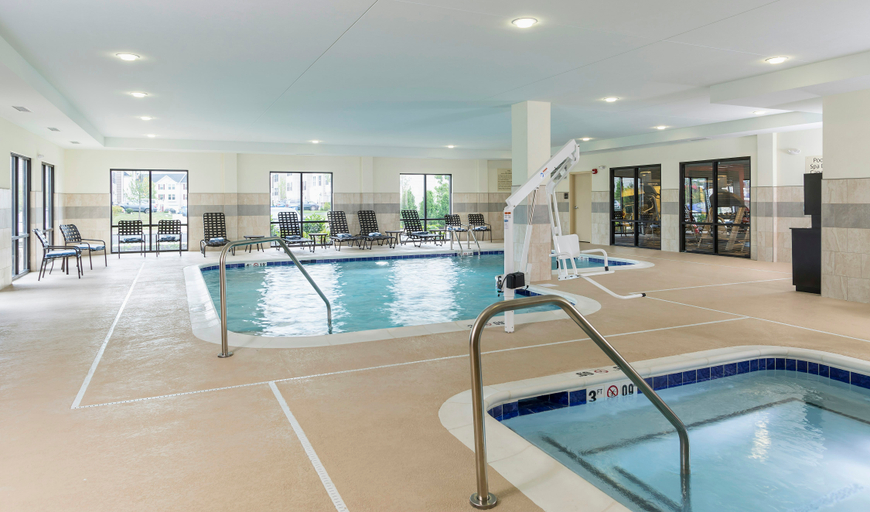Sport & Beauty, Hampton Inn & Suites Philadelphia Montgomeryville, Montgomery
