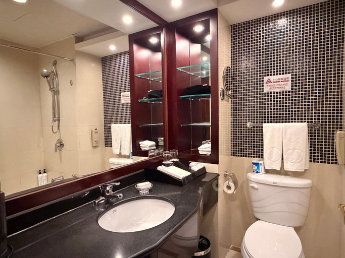 Bathroom 4, Qianmen Jianguo Hotel, Beijing