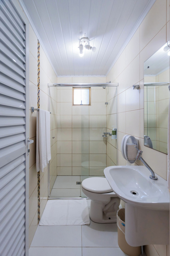 Bathroom 4, ROMAS HOTEL, Umuarama