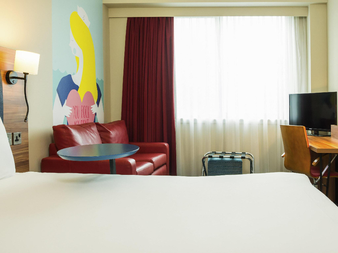 Bedroom 2, BHX NEC Airport, Solihull