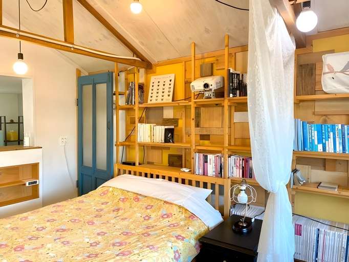 Bedroom 2, Jeju shooting star collection center, Jeju
