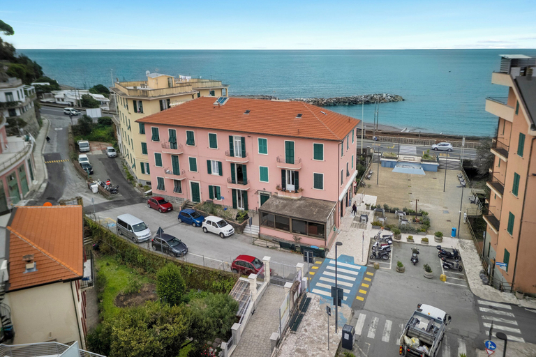 Exterior 3, Amiado, Genova