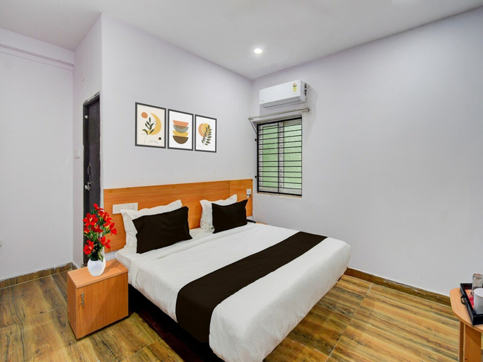 Room 4, Premiumoyo Nagaram, Ranga Reddy