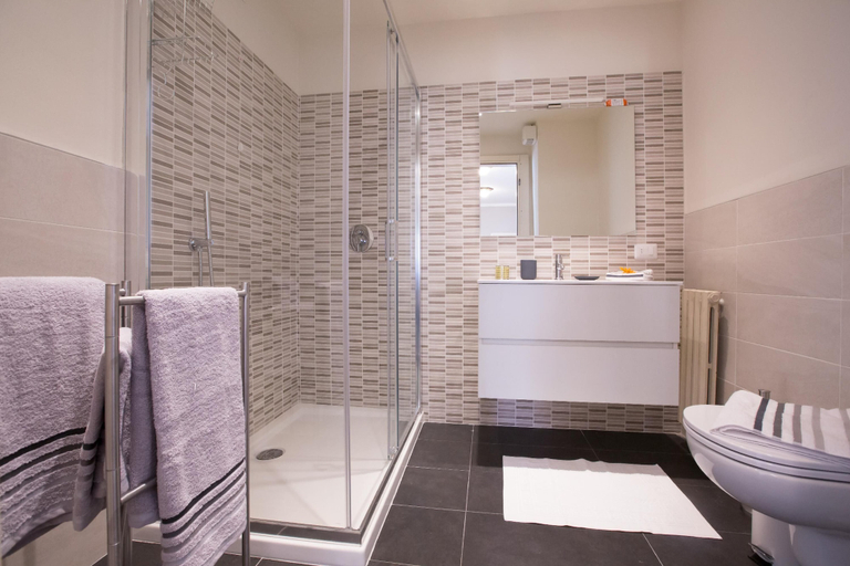 Bathroom 3, Casa Daniele, Como