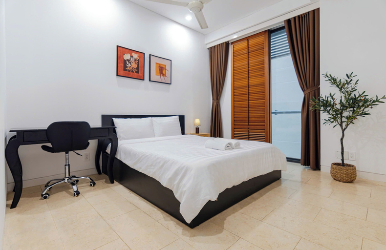 Room 2, TRACY AVALON TOWER, District 1