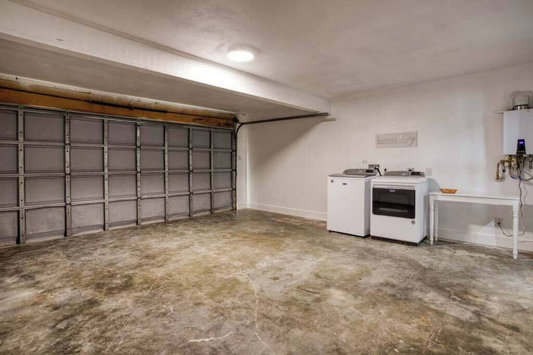 Laundry 3, Sleeps 32 - Spectacular Adjoining Homes Awaits, Nueces