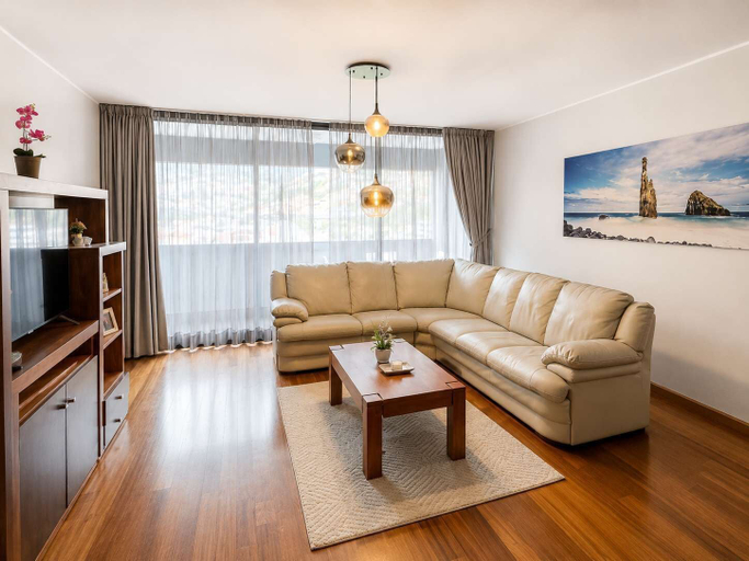 Room 4, Hillside Elegance Apartment, Machico