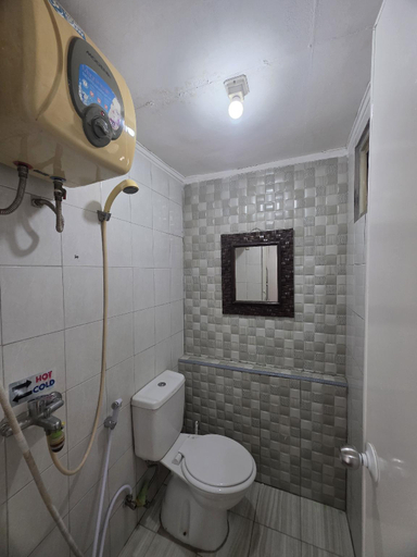 Bathroom 3, Apartment Gading Nias Residence, North Jakarta