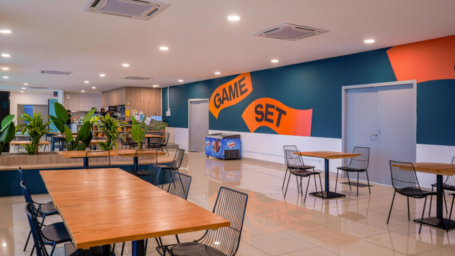 Others 4, Bond Hotel Rawang, Gombak