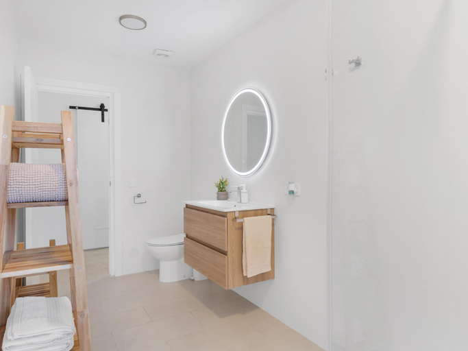 Bathroom 2, Newly renovated 1-Bedroom Apt with kitchen & patio, Málaga
