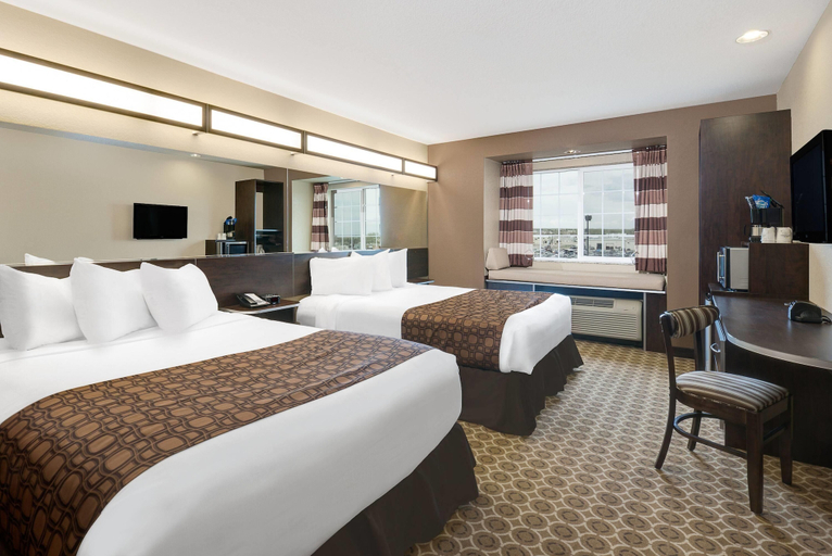 Bedroom 3, Microtel Inn & Suites by Wyndham Williston, Williams