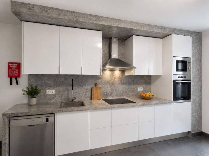 Room 2, Hillside Elegance Apartment, Machico