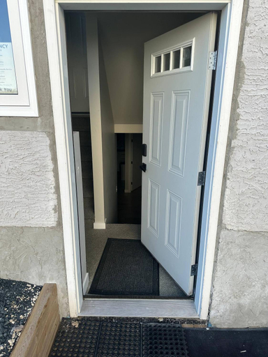 5, Cozy 2BR Suite at Winnipeg South, Division No. 11