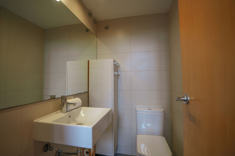Bathroom 2, Stay U-nique Apartments Nova Esquerra, Barcelona