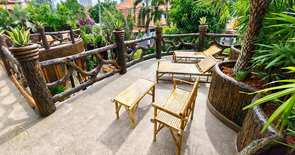 Balcony/terrace 4, MANJILAND Luxury Pool Villa Pattaya, Pattaya