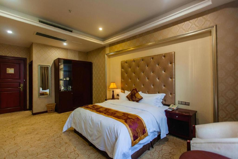Bedroom 2, Wuhan Zall Royal Hotel- North Hankou International Hotel, Wuhan