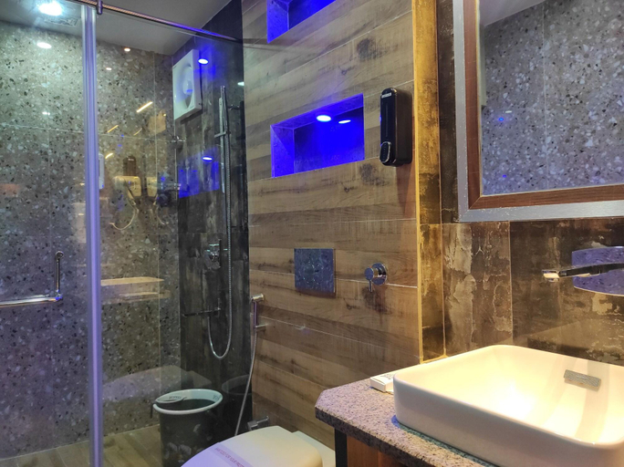Bathroom 4, Hotel Aavas Inn, Sonitpur