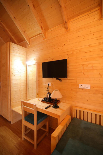 4, The Auli Meadows, Chamoli