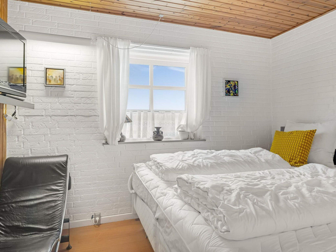 Bedroom 2, 4 Star Holiday Home in Hjorring, Hjørring