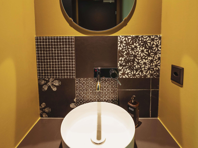 Bathroom 3, Mercure Hotel Delemont, Delémont