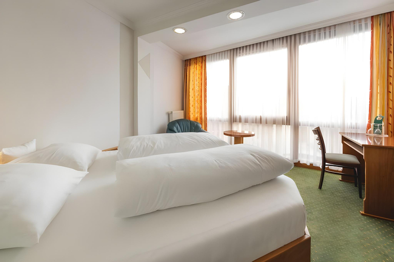 Bedroom 4, AAAA Hotelwelt KUBLER, Karlsruhe