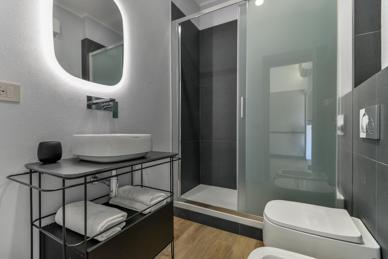 Bathroom 3, Casina Napoleonica, Livorno