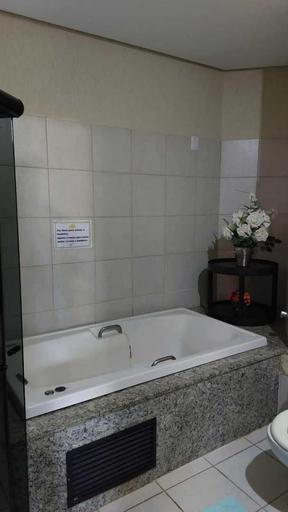 Bathroom 4, Samauma Park Hotel, Barcarena