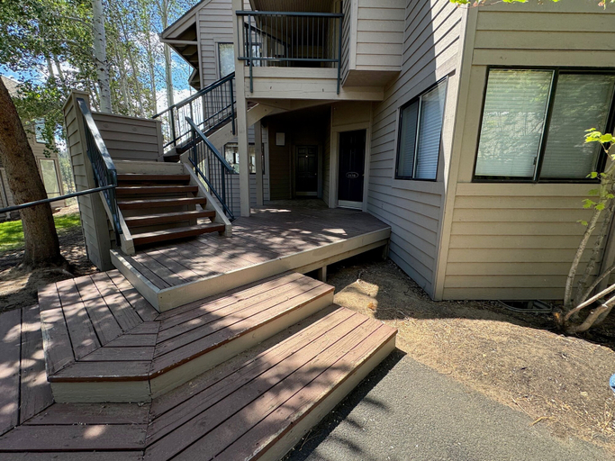 Exterior, River Ridge 513ab 2 Bedroom Condo, Deschutes