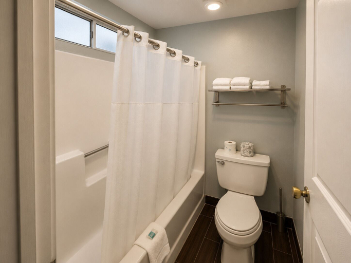Bathroom 3, Value Stay Extended Stay Hemet, Riverside