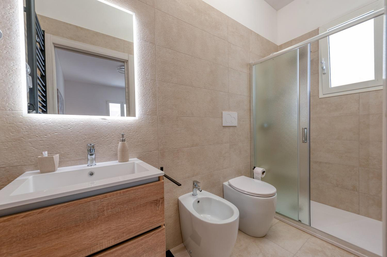 Bathroom 3, San Giorgio Rooms, Lecce