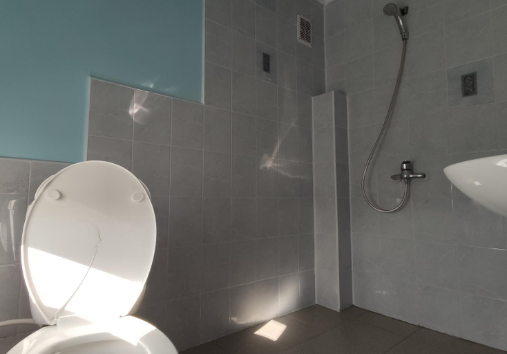 Bathroom 5, OSTRIV Hotel, Bilhorod-Dnistrovs'kyi