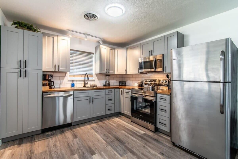 Private kitchen 5, Gulfside Getaway Awaits, Nueces