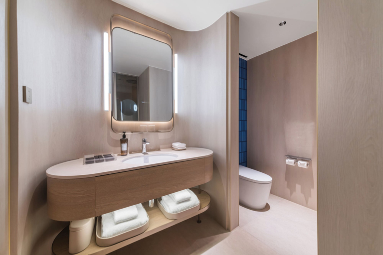 Bathroom 3, Crystal Hotel Shenzhen Dalang biz Center, Shenzhen