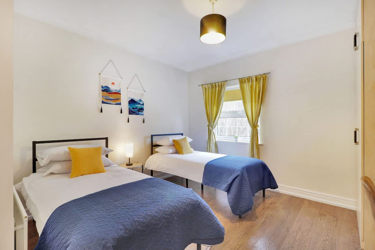 Room 4, Central Tunbridgewells Stylish Spacious for 10, Kent