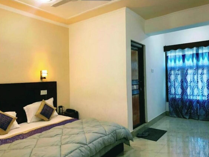 Others 1, Hotel Brownhills, Kargil