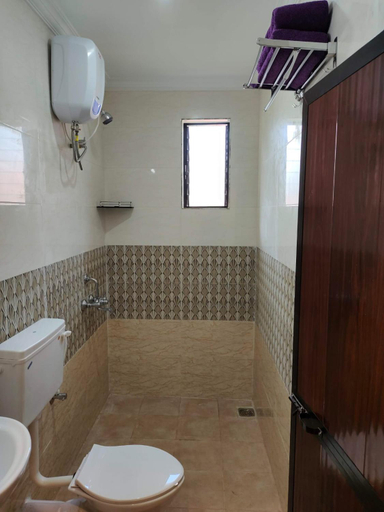 Bathroom, Joshuas holiday homes, North Goa