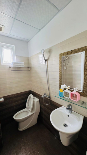 Bathroom 2, Hotel Hoang Gia, Lai Châu