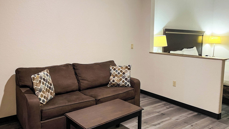 Room 3, Studio 6 Suites Houston, TX - Spring, Houston