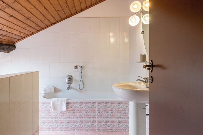 Bathroom 4, Casa Tranquillita Lario, Como