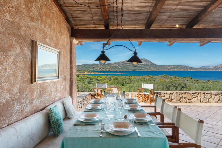 Food & Drinks 5, Villa Corallina, Olbia-Tempio