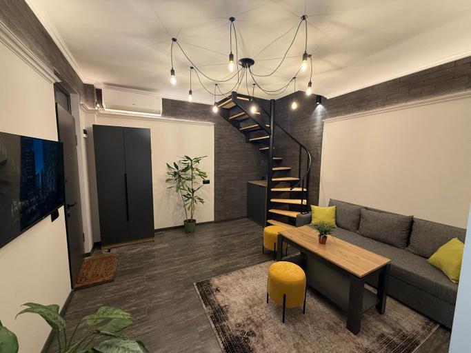Others 4, Fine Apartment near Republic Square, Yerevan