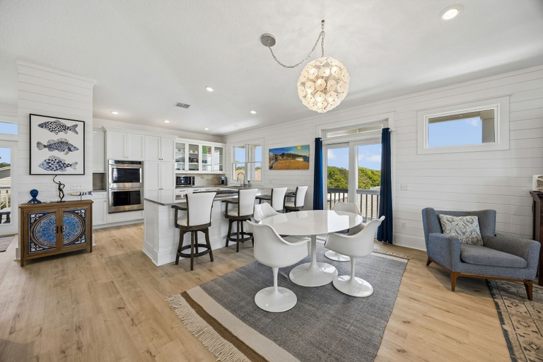 Dining, Private Pool and Hot Tub Fernandina Beach Retreat, Nassau