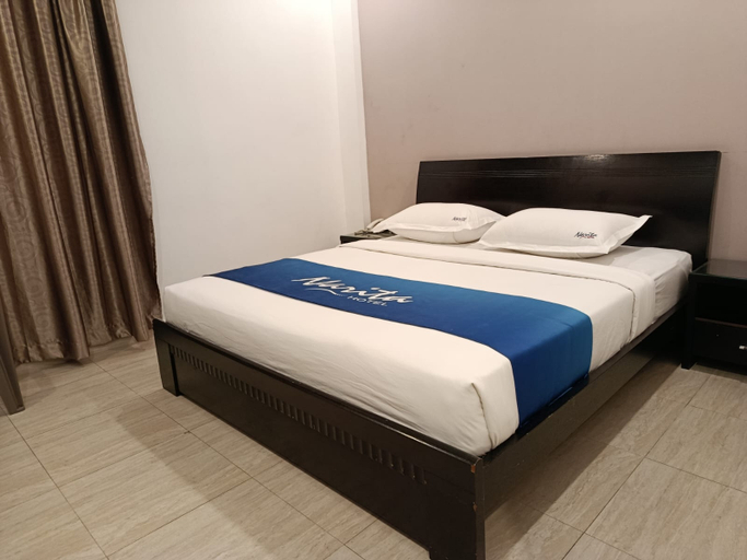 Narita Hotel Tulungagung Room Type - Deluxe Room