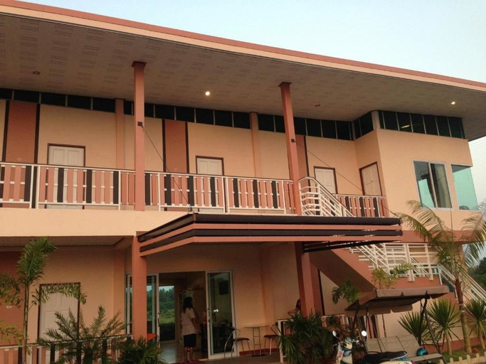 2, Siriburi Resort, Khanom