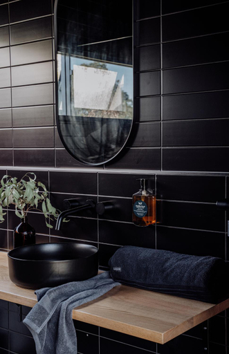 Bathroom 2, Wander in the Scenic Rim, Boonah