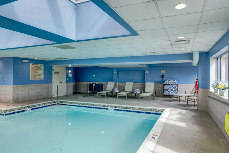 Sport & Beauty 2, Embassy Suites by Hilton Cincinnati RiverCenter, Kenton