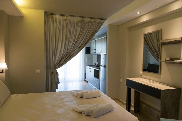 4, Aquamare Studios, Central Macedonia
