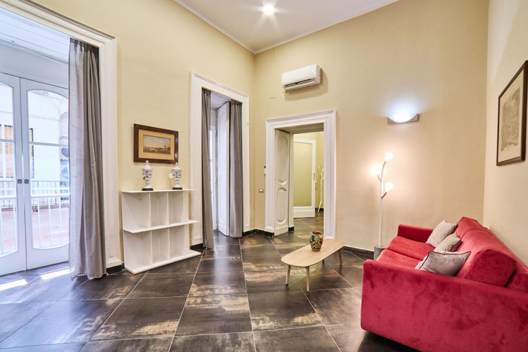 Interior 3, Via Niccolò Tommaseo 14, Napoli