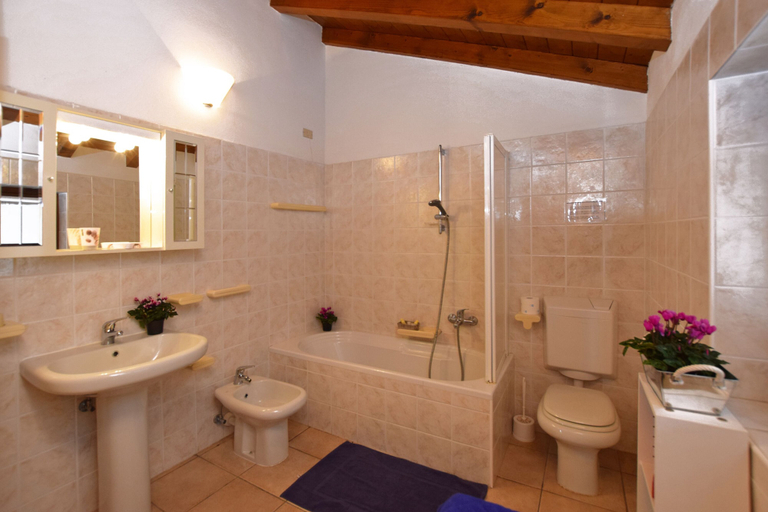 Bathroom 4, Belvedere in Colico, Lecco